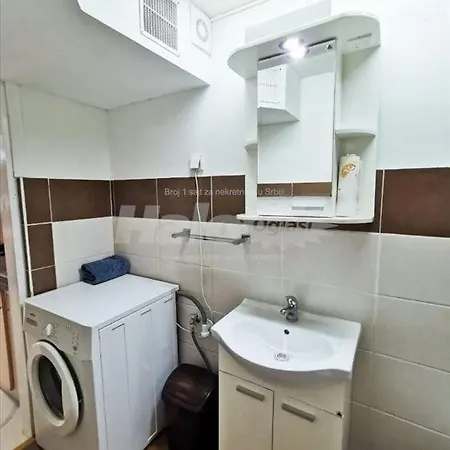 Tesla Apartamento